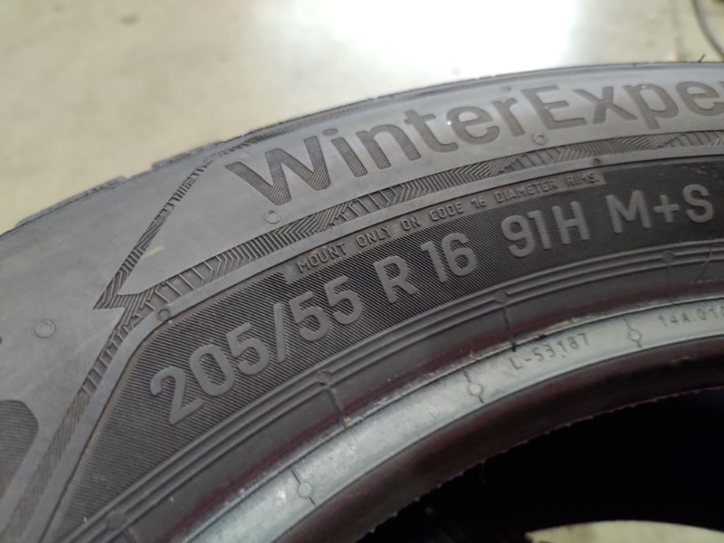 2 Gomme usate 205 55 16 Pneumatici Invernali UNIROYAL 2 Gomme usate 205 55 16 Pneumatici Invernali UNIROYAL