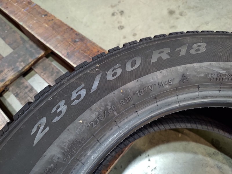 4 Gomme usate 235 60 18 Pneumatici Invernali PIRELLI 4 Gomme usate 235 60 18 Pneumatici Invernali PIRELLI
