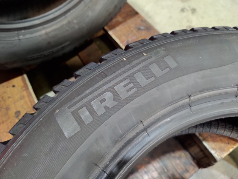 4 Gomme usate 185 65 15 Pneumatici Invernali PIRELLI 4 Gomme usate 185 65 15 Pneumatici Invernali PIRELLI