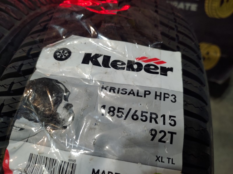 4 Gomme nuove 185 65 15 Pneumatici Invernali KLEBER 4 Gomme nuove 185 65 15 Pneumatici Invernali KLEBER
