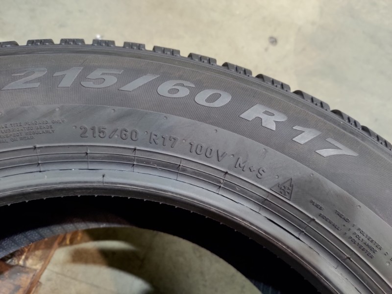 4 Gomme usate 215 60 17 Pneumatici Invernali PIRELLI 4 Gomme usate 215 60 17 Pneumatici Invernali PIRELLI