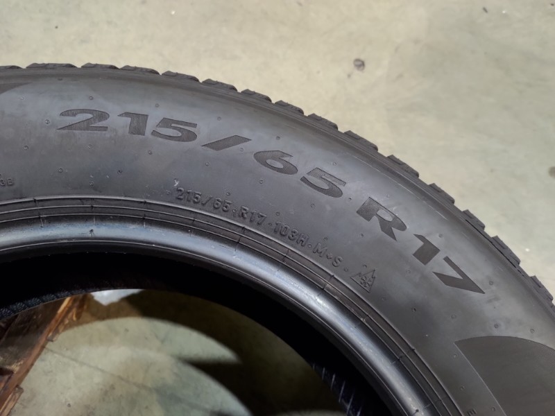 4 Gomme usate 215 65 17 Pneumatici Invernali PIRELLI 4 Gomme usate 215 65 17 Pneumatici Invernali PIRELLI