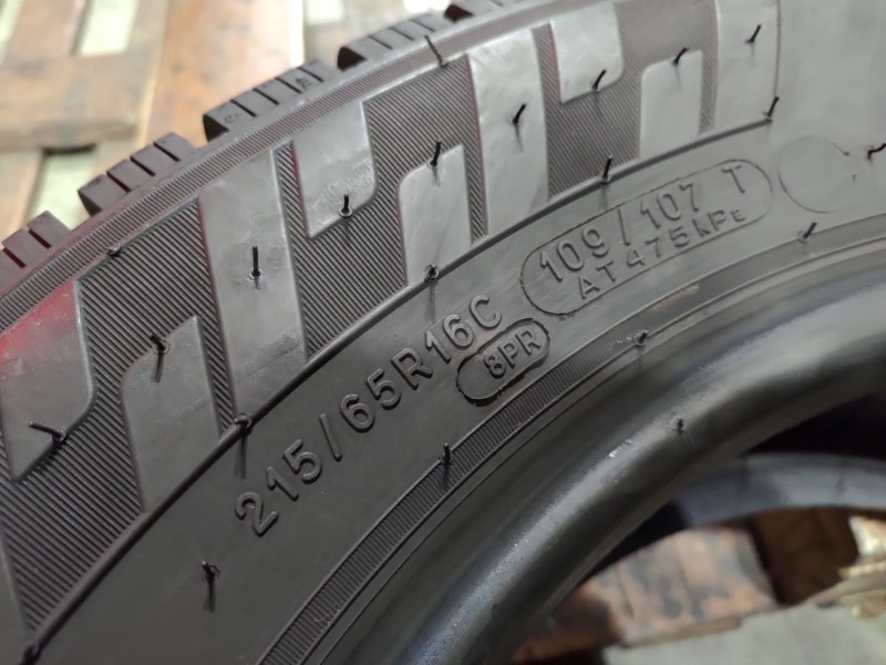 4 Gomme usate 215 65 16 C Pneumatici Invernali KLEBER 4 Gomme usate 215 65 16 C Pneumatici Invernali KLEBER