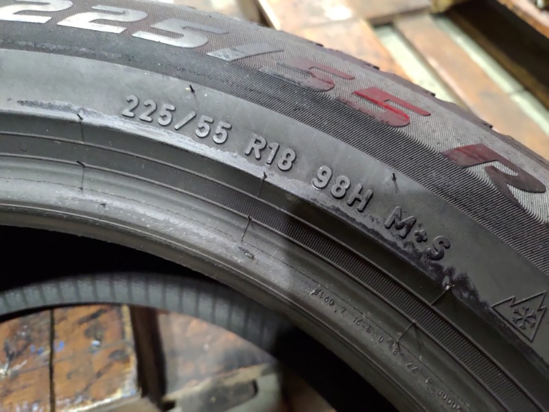 4 Gomme usate 225 55 18 Pneumatici Invernali PIRELLI 4 Gomme usate 225 55 18 Pneumatici Invernali PIRELLI