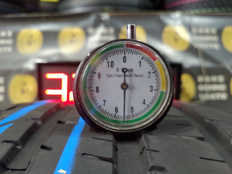 1 Gomma usata 275 35 20 RUN FLAT Pneumatici Estivi PIRELLI 1 Gomma usata 275 35 20 RUN FLAT Pneumatici Estivi PIRELLI