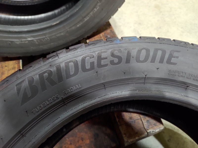4 Gomme usate 215 55 17 Pneumatici Estivi BRIDGESTONE 4 Gomme usate 215 55 17 Pneumatici Estivi BRIDGESTONE