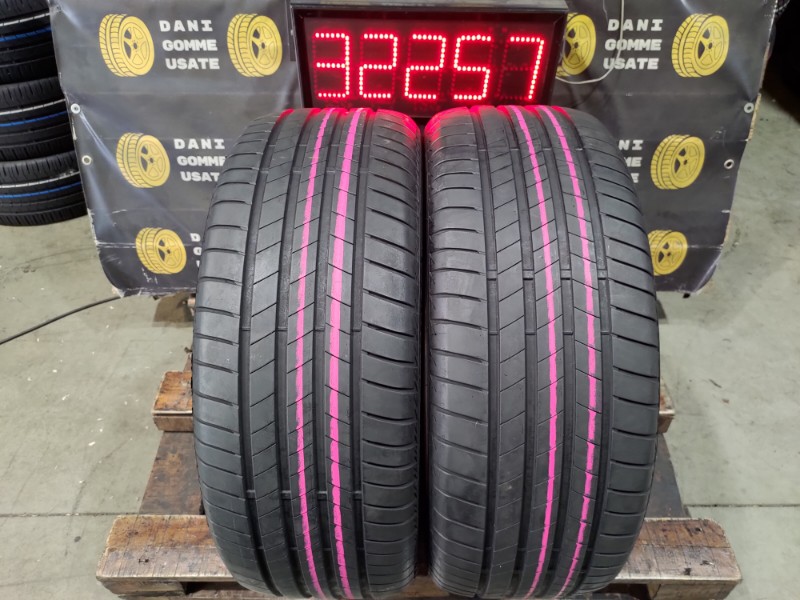 2 Gomme usate 255 45 20 Pneumatici Estivi BRIDGESTONE 2 Gomme usate 255 45 20 Pneumatici Estivi BRIDGESTONE