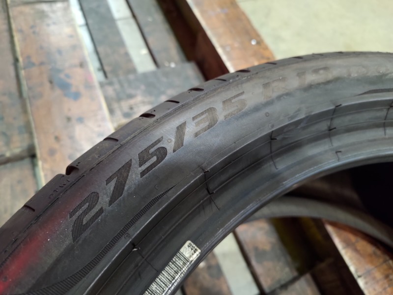2 Gomme usate 275 35 19 Pneumatici Estivi PIRELLI 2 Gomme usate 275 35 19 Pneumatici Estivi PIRELLI