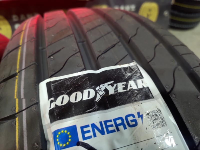 2 Gomme nuove 225 60 18 Pneumatici Estivi GOODYEAR 2 Gomme nuove 225 60 18 Pneumatici Estivi GOODYEAR