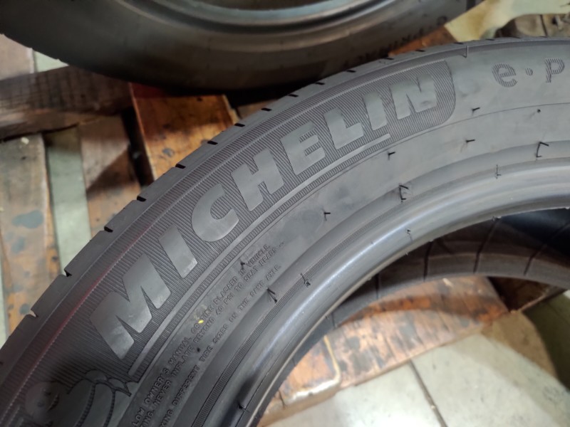 4 Gomme usate 225 55 18 Pneumatici Estivi MICHELIN 4 Gomme usate 225 55 18 Pneumatici Estivi MICHELIN