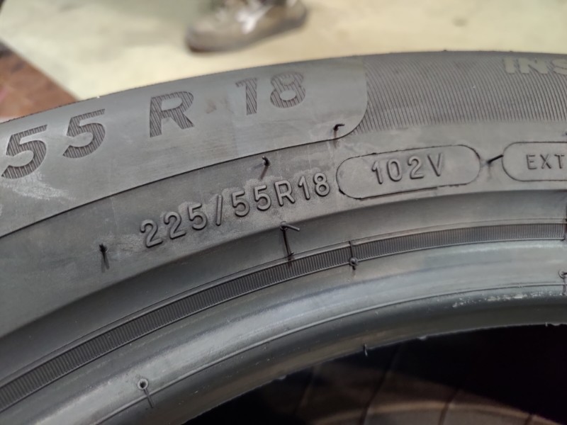 4 Gomme usate 225 55 18 Pneumatici Estivi MICHELIN 4 Gomme usate 225 55 18 Pneumatici Estivi MICHELIN
