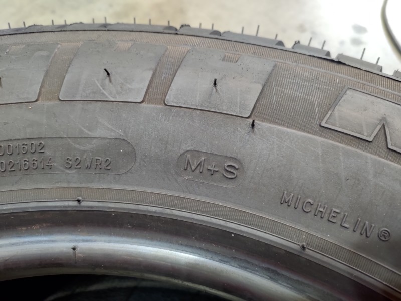 4 Gomme nuove 215 65 16 C Pneumatici Estivi MICHELIN 4 Gomme nuove 215 65 16 C Pneumatici Estivi MICHELIN