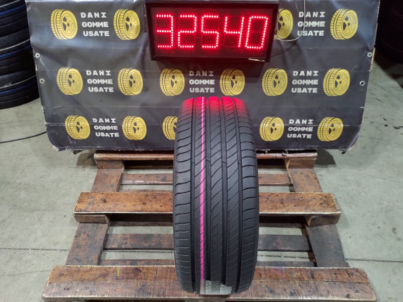1 Gomma usata 205 45 17 Pneumatici Estivi MICHELIN 1 Gomma usata 205 45 17 Pneumatici Estivi MICHELIN