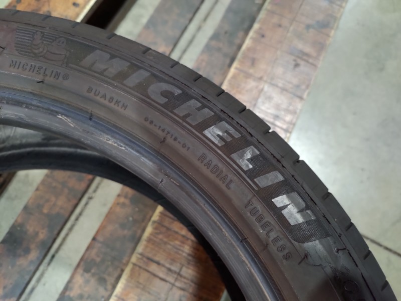 1 Gomma usata 205 45 17 Pneumatici Estivi MICHELIN 1 Gomma usata 205 45 17 Pneumatici Estivi MICHELIN