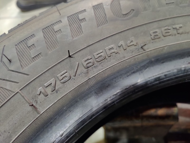 4 Gomme usate 175 65 14 Pneumatici Estivi GOODYEAR 4 Gomme usate 175 65 14 Pneumatici Estivi GOODYEAR