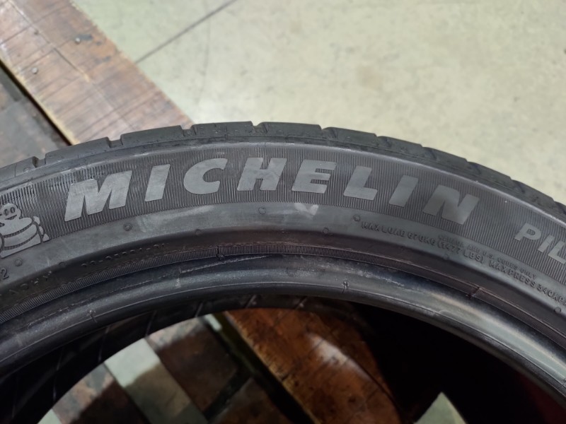 2 Gomme usate 225 45 17 Pneumatici Estivi MICHELIN 2 Gomme usate 225 45 17 Pneumatici Estivi MICHELIN