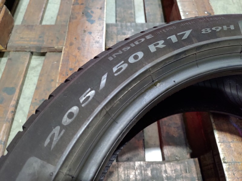 2 Gomme usate 205 50 17 Pneumatici Estivi PIRELLI 2 Gomme usate 205 50 17 Pneumatici Estivi PIRELLI