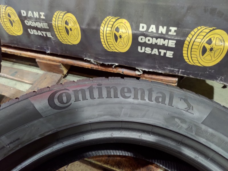 2 Gomme usate 235 55 19 Pneumatici Invernali CONTINENTAL 2 Gomme usate 235 55 19 Pneumatici Invernali CONTINENTAL