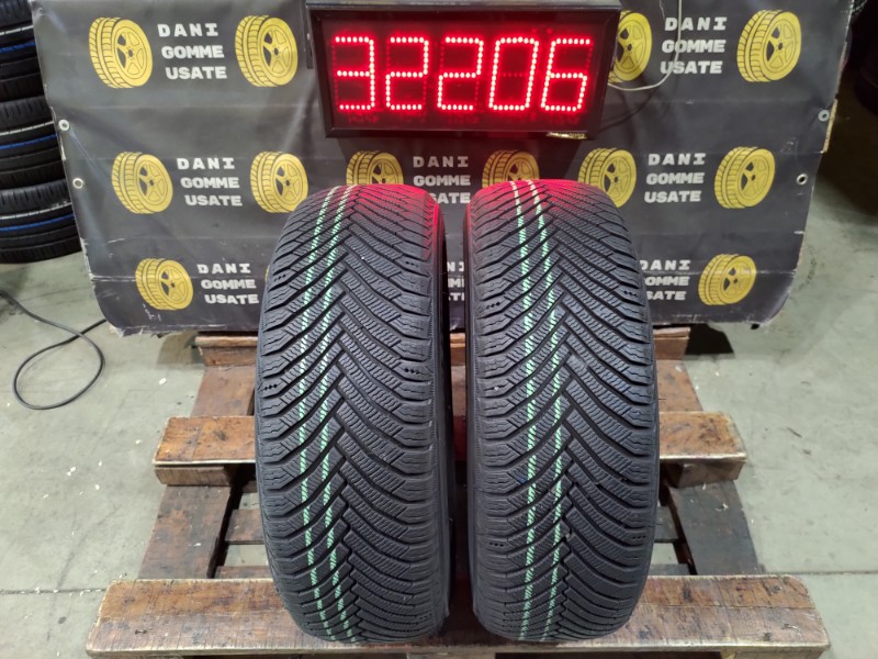 2 Gomme usate 205 55 16 Pneumatici Invernali MICHELIN 2 Gomme usate 205 55 16 Pneumatici Invernali MICHELIN