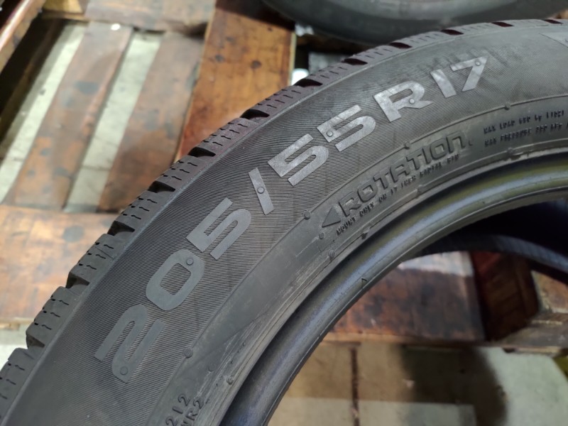 4 Gomme usate 205 55 17 Pneumatici Invernali NOKIAN 4 Gomme usate 205 55 17 Pneumatici Invernali NOKIAN
