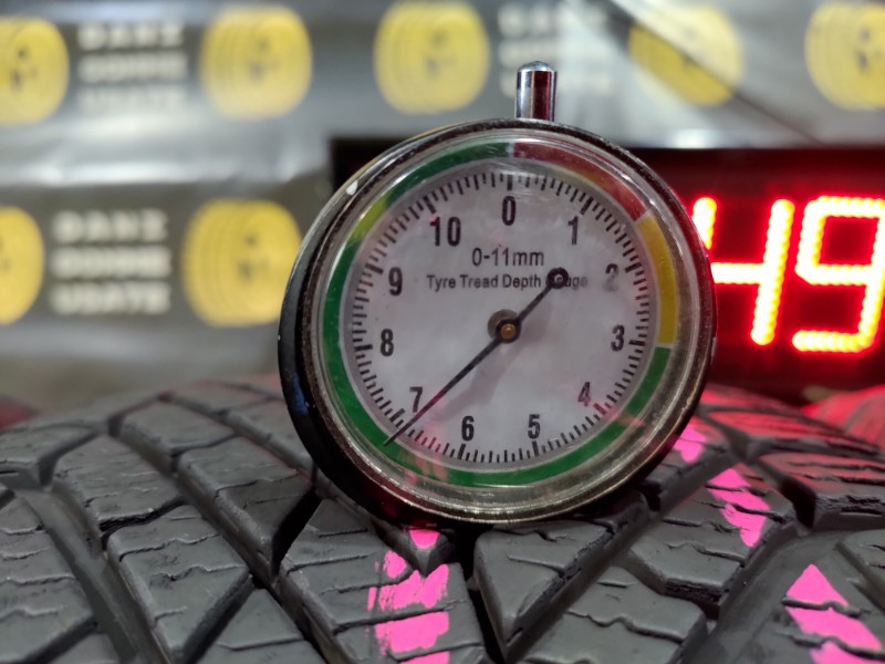 4 Gomme usate 225 50 17 Pneumatici Invernali PIRELLI 4 Gomme usate 225 50 17 Pneumatici Invernali PIRELLI