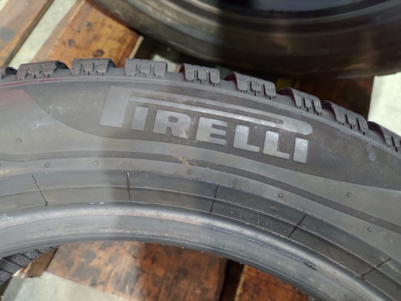 4 Gomme usate 225 50 17 Pneumatici Invernali PIRELLI 4 Gomme usate 225 50 17 Pneumatici Invernali PIRELLI