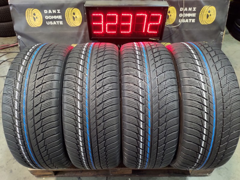 4 Gomme usate 225 50 18 RUN FLAT Pneumatici Invernali BRIDGESTONE 4 Gomme usate 225 50 18 RUN FLAT Pneumatici Invernali BRIDGESTONE