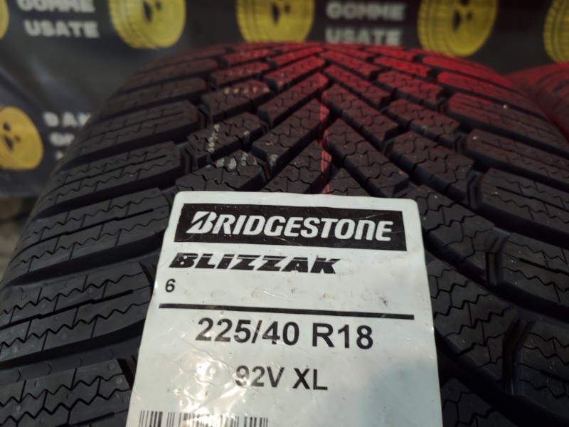 2 Gomme nuove 225 40 18 Pneumatici Invernali BRIDGESTONE 2 Gomme nuove 225 40 18 Pneumatici Invernali BRIDGESTONE