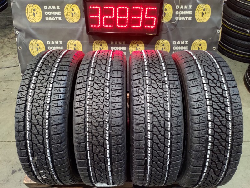 4 Gomme usate 215 65 16 C Pneumatici Invernali FIRESTONE 4 Gomme usate 215 65 16 C Pneumatici Invernali FIRESTONE