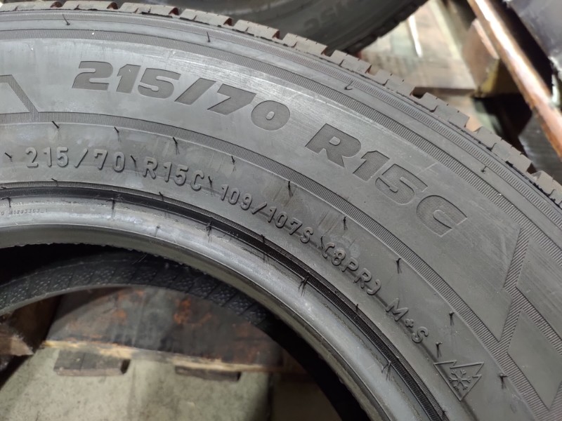 4 Gomme usate 215 70 15 C Pneumatici Invernali PIRELLI 4 Gomme usate 215 70 15 C Pneumatici Invernali PIRELLI