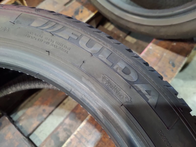 2 Gomme usate 225 45 17 Pneumatici Invernali FULDA 2 Gomme usate 225 45 17 Pneumatici Invernali FULDA