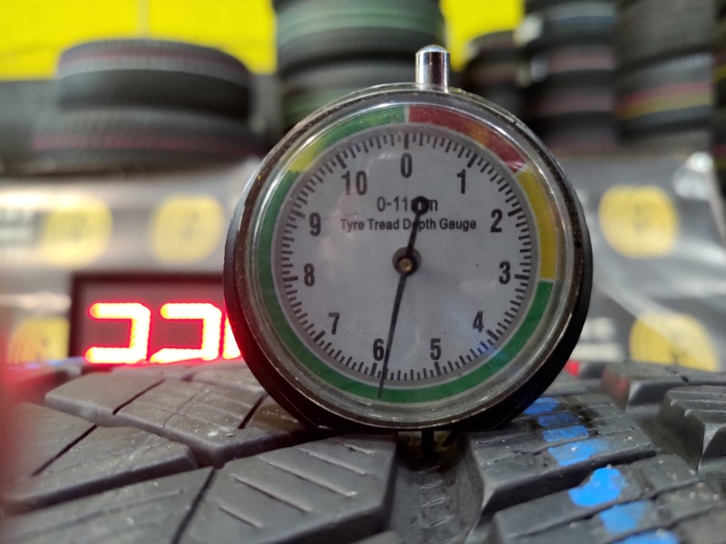 2 Gomme usate 305 35 21 Pneumatici Invernali PIRELLI 2 Gomme usate 305 35 21 Pneumatici Invernali PIRELLI