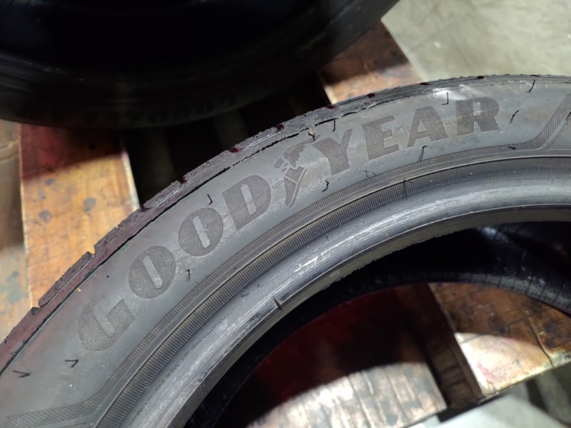 4 Gomme usate 205 45 17 Pneumatici Estivi GOODYEAR 4 Gomme usate 205 45 17 Pneumatici Estivi GOODYEAR