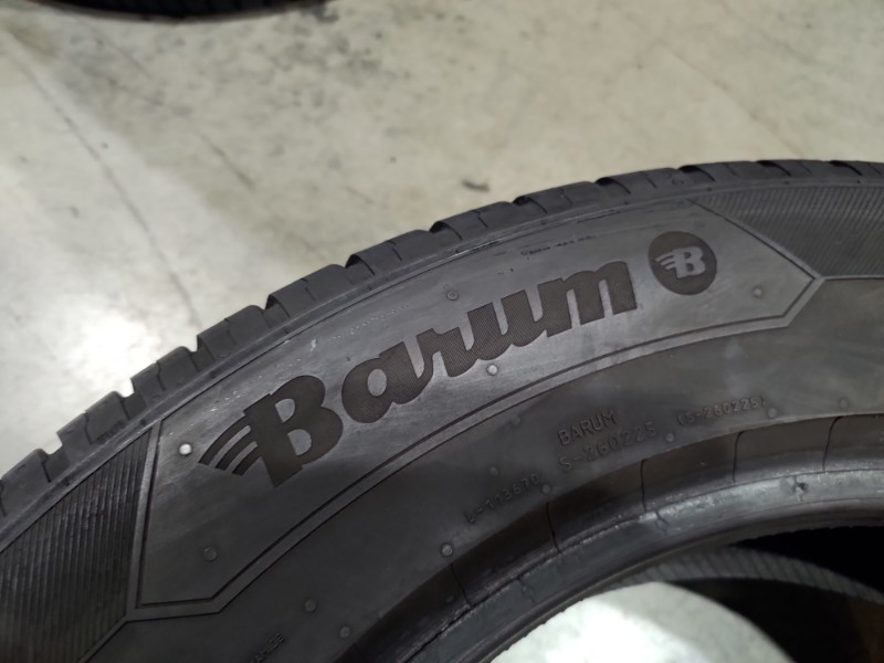 4 Gomme usate 235 60 18 Pneumatici Estivi BARUM 4 Gomme usate 235 60 18 Pneumatici Estivi BARUM