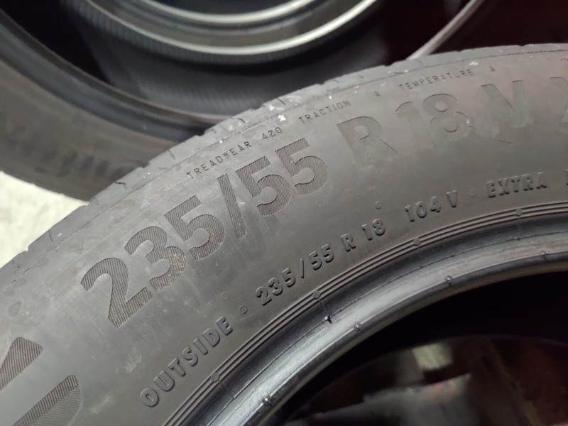 4 Gomme usate 235 55 18 Pneumatici Estivi CONTINENTAL 4 Gomme usate 235 55 18 Pneumatici Estivi CONTINENTAL