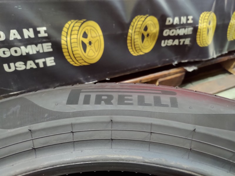 2 Gomme usate 235 45 18 Pneumatici Estivi PIRELLI 2 Gomme usate 235 45 18 Pneumatici Estivi PIRELLI