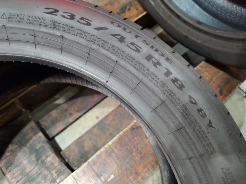 2 Gomme usate 235 45 18 Pneumatici Estivi PIRELLI 2 Gomme usate 235 45 18 Pneumatici Estivi PIRELLI