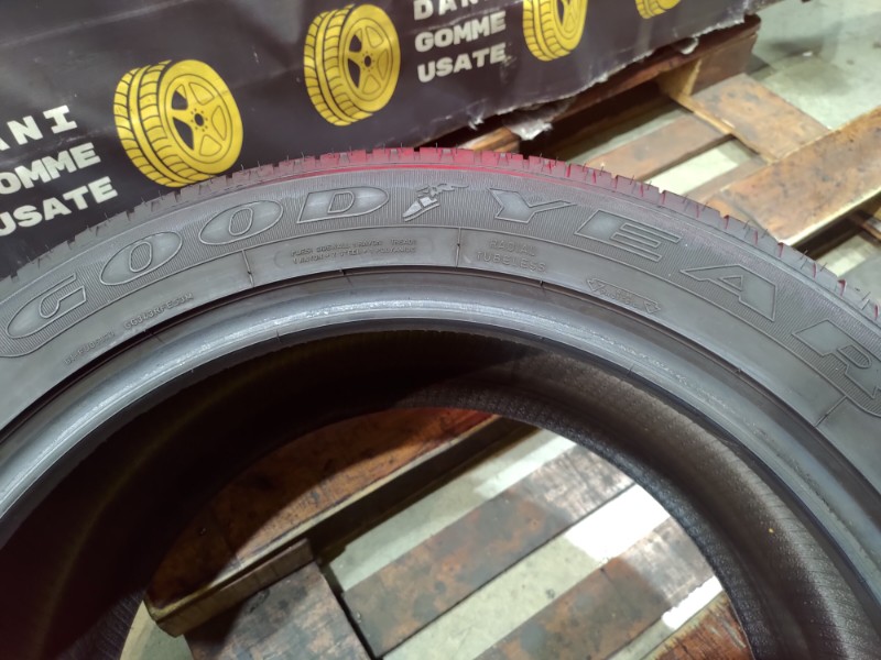 2 Gomme usate 255 45 19 e 2 Gomme usate 285 40 19 Pneumatici Estivi GOODYEAR 2 Gomme usate 255 45 19 e 2 Gomme usate 285 40 19 Pneumatici Estivi GOODYEAR