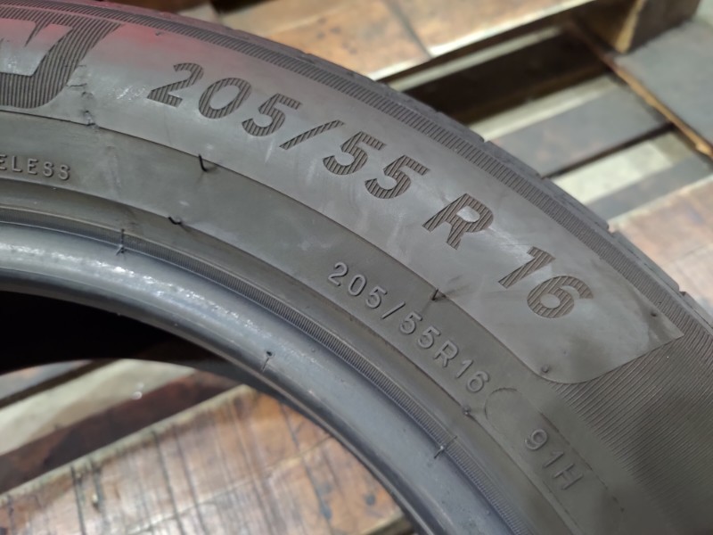 1 Gomma usata 205 55 16 Pneumatici Estivi MICHELIN 1 Gomma usata 205 55 16 Pneumatici Estivi MICHELIN