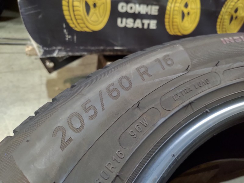 2 Gomme usate 205 60 16 Pneumatici Estivi MICHELIN 2 Gomme usate 205 60 16 Pneumatici Estivi MICHELIN