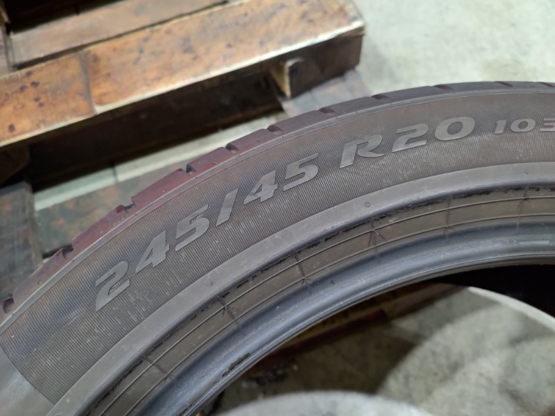 2 Gomme usate 245 45 20 e 2 Gomme usate 275 40 20 Pneumatici Estivi PIRELLI 2 Gomme usate 245 45 20 e 2 Gomme usate 275 40 20 Pneumatici Estivi PIRELLI