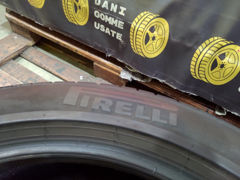 2 Gomme usate 245 45 20 e 2 Gomme usate 275 40 20 Pneumatici Estivi PIRELLI 2 Gomme usate 245 45 20 e 2 Gomme usate 275 40 20 Pneumatici Estivi PIRELLI