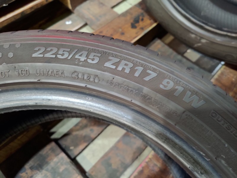 2 Gomme usate 225 45 17 Pneumatici Estivi KUMHO 2 Gomme usate 225 45 17 Pneumatici Estivi KUMHO