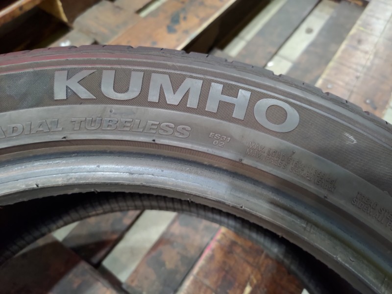 2 Gomme usate 225 45 17 Pneumatici Estivi KUMHO 2 Gomme usate 225 45 17 Pneumatici Estivi KUMHO