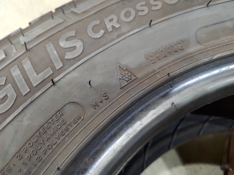 2 Gomme usate 225 70 15 C Pneumatici 4 Stagioni MICHELIN 2 Gomme usate 225 70 15 C Pneumatici 4 Stagioni MICHELIN