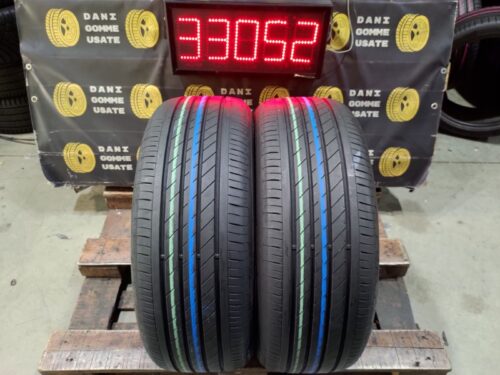 2 Gomme usate 215 50 18 Pneumatici Estivi GOODYEAR