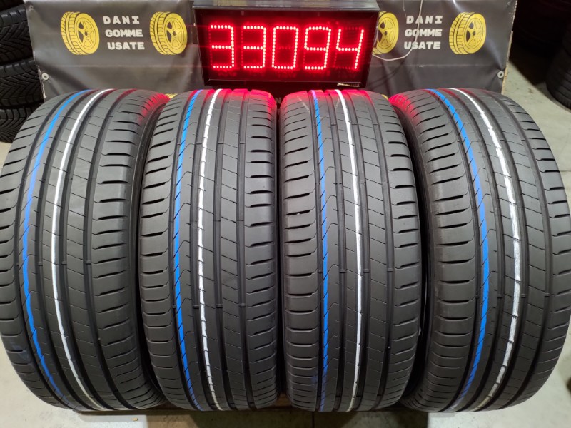 4 Gomme usate 235 60 18 Pneumatici Estivi PIRELLI 4 Gomme usate 235 60 18 Pneumatici Estivi PIRELLI