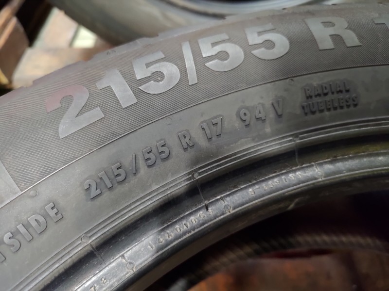 4 Gomme usate 215 55 17 Pneumatici Estivi CONTINENTAL 4 Gomme usate 215 55 17 Pneumatici Estivi CONTINENTAL