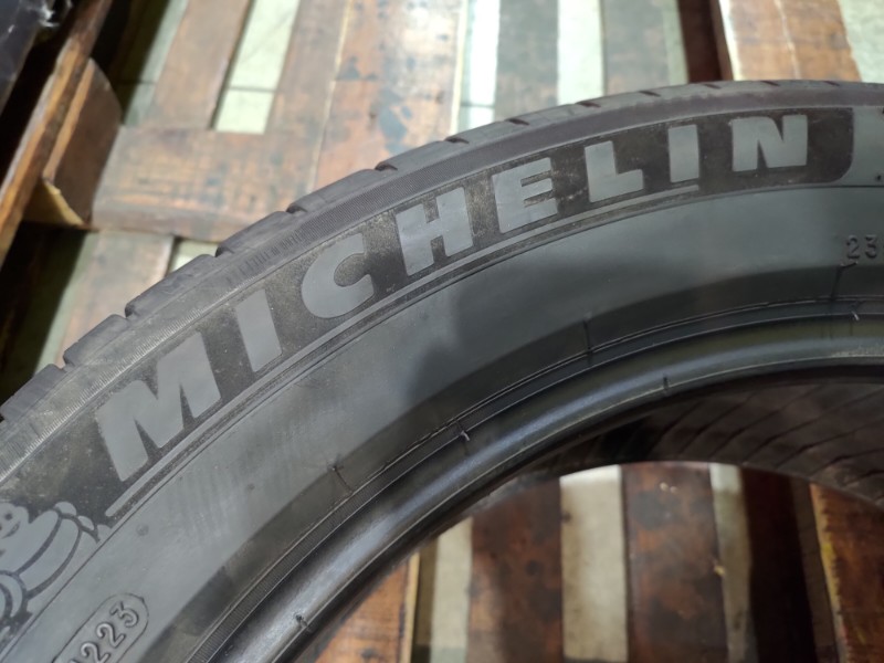 2 Gomme usate 235 55 19 Pneumatici Estivi MICHELIN 2 Gomme usate 235 55 19 Pneumatici Estivi MICHELIN