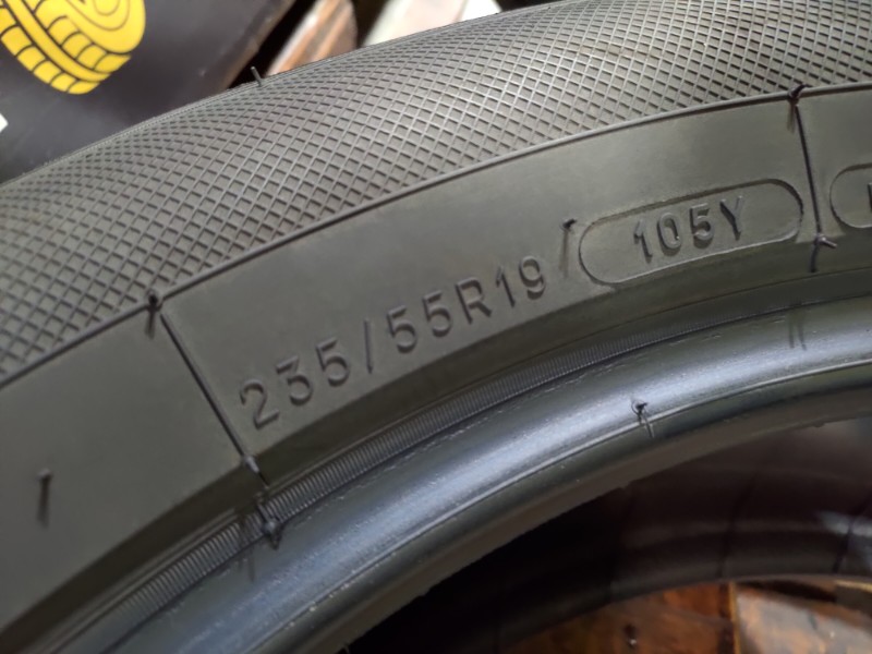4 Gomme usate 235 55 19 Pneumatici Estivi KLEBER 4 Gomme usate 235 55 19 Pneumatici Estivi KLEBER